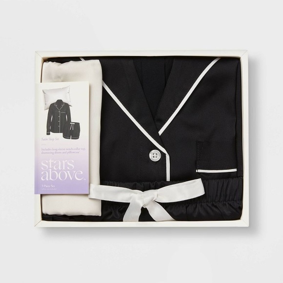 Stars Above Pajama Set - Picture 2 of 3